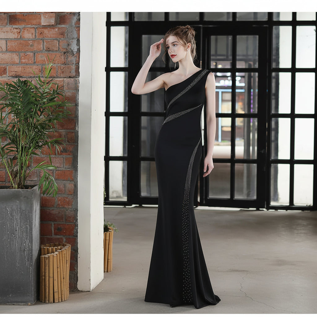 Elegant Plus Size One-Shoulder Mermaid Prom Gown - Sleeveless V-Neckline