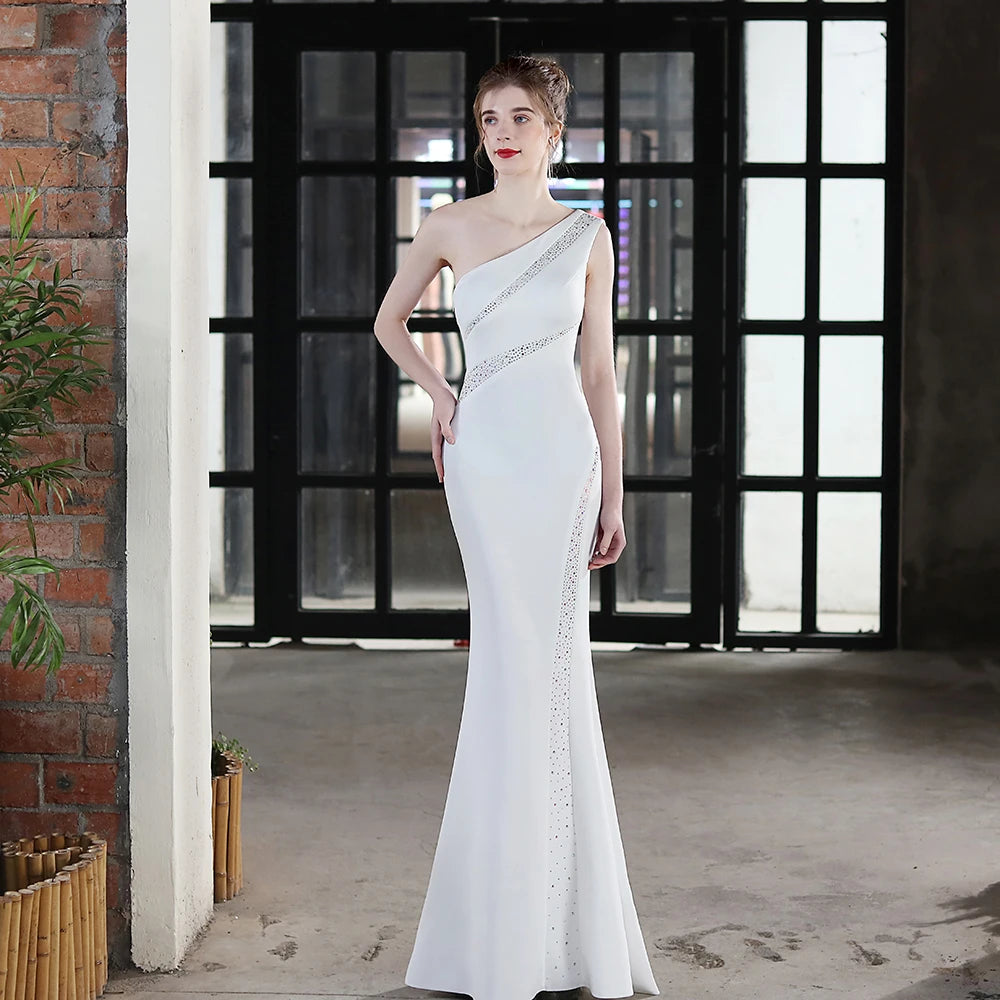 Elegant Plus Size One-Shoulder Mermaid Prom Gown - Sleeveless V-Neckline