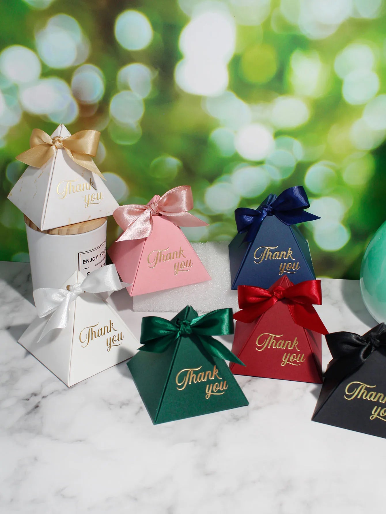 Thank you candy box Thank you for the triangular candy box, which is the first choice for wedding gift box gifts