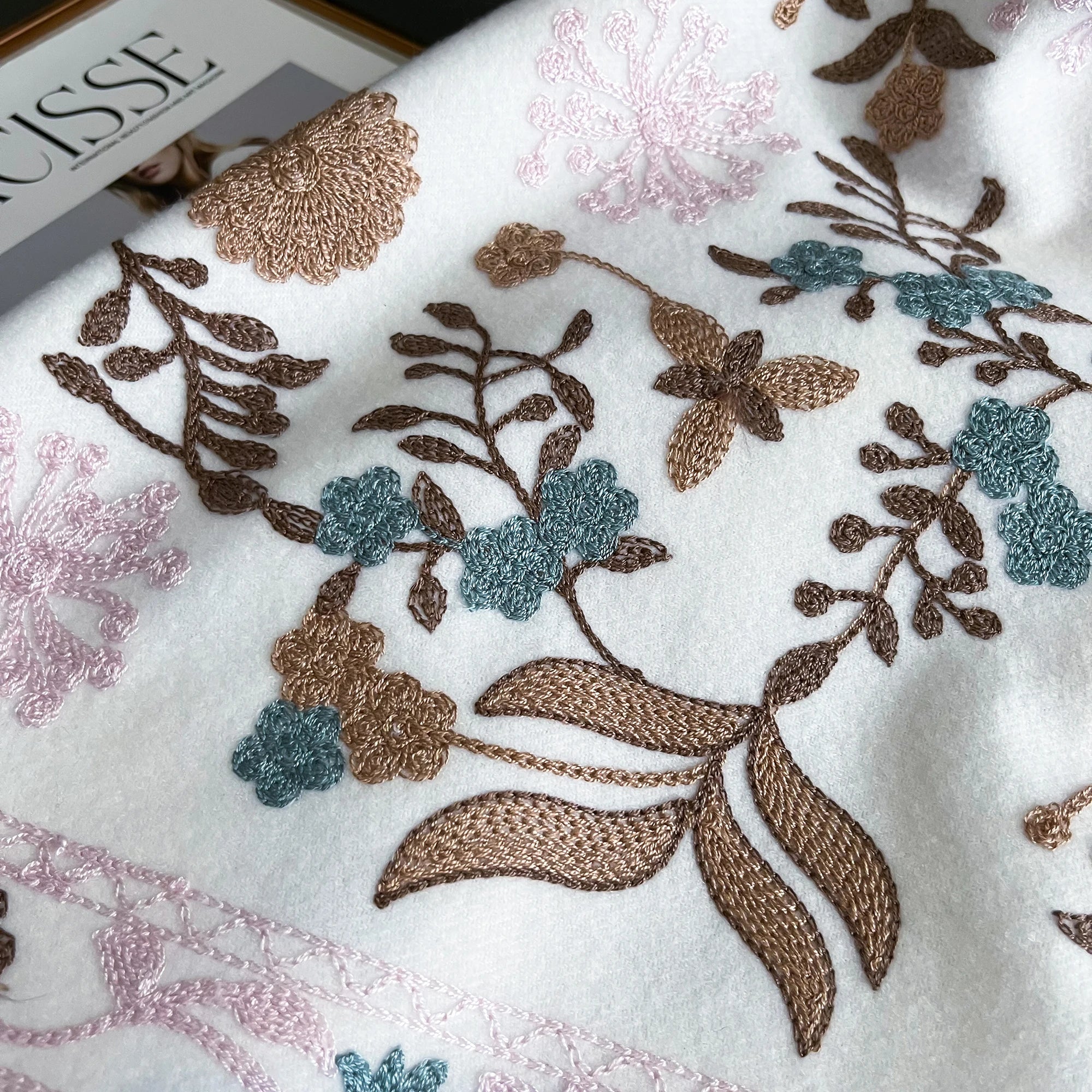 New Winter Warm Cashmere Scarf for Women Embroidery Pashmina Blanket Thick Shawl Wrap Neckerchief Fashion Bufanda Echarpe Poncho