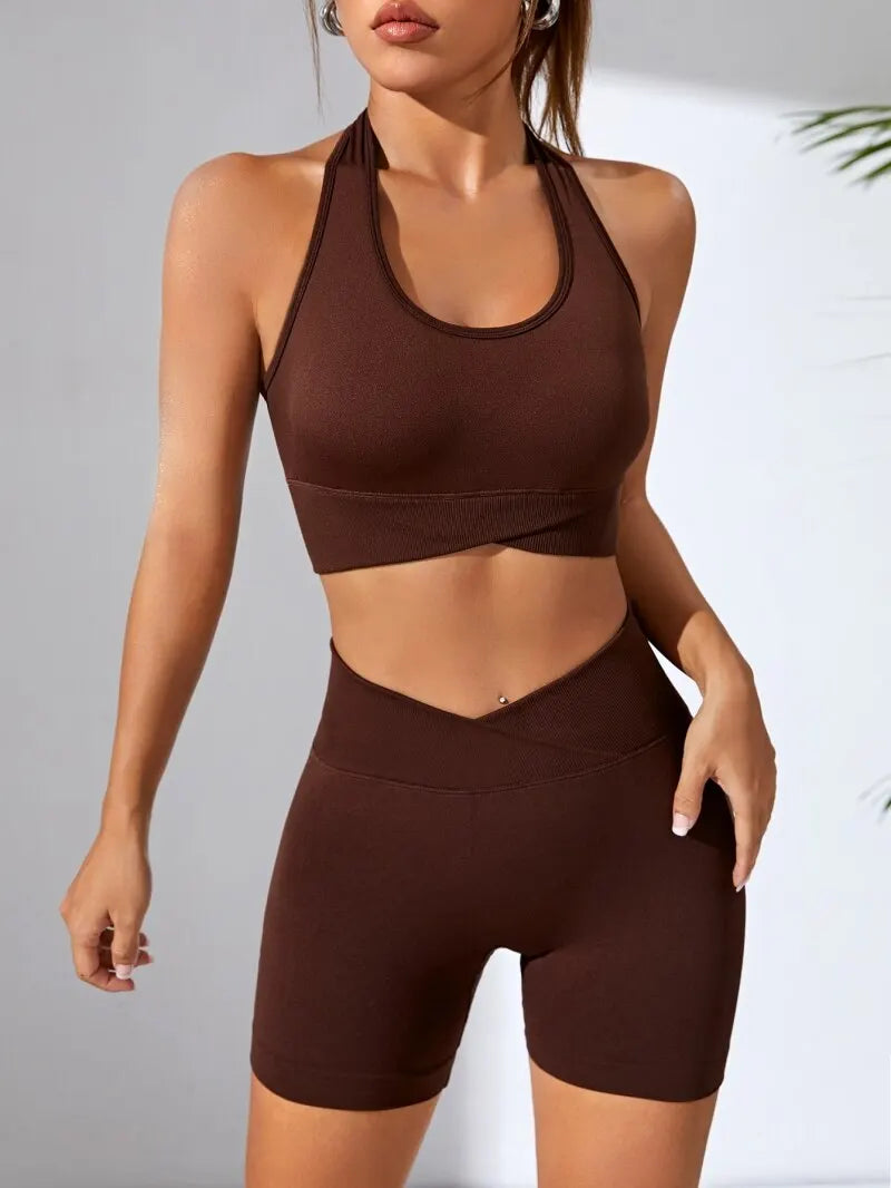 Women's Seamless V-Waist Yoga Set - 2-Piece Hip Lift Shorts & Sports Bra