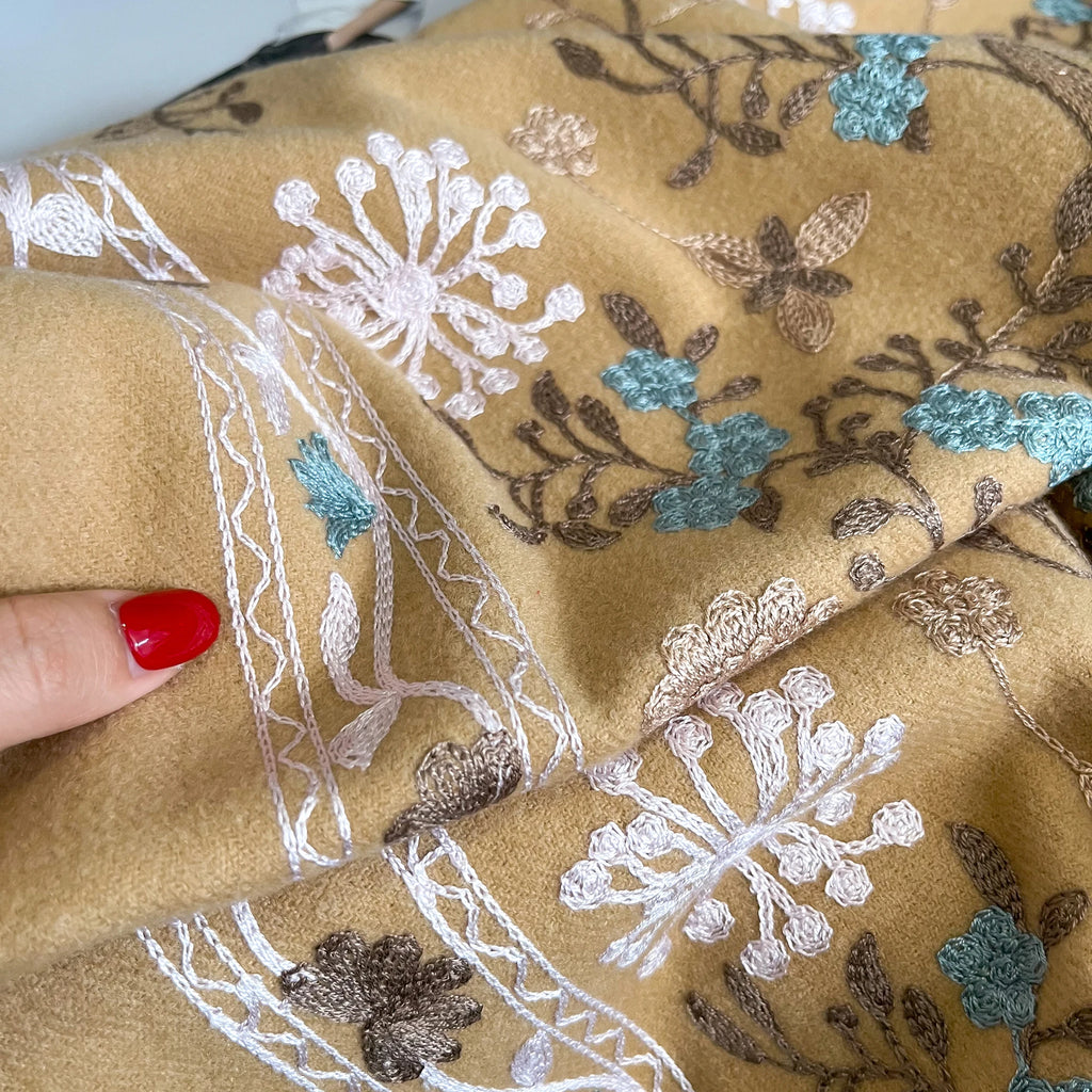 New Winter Warm Cashmere Scarf for Women Embroidery Pashmina Blanket Thick Shawl Wrap Neckerchief Fashion Bufanda Echarpe Poncho