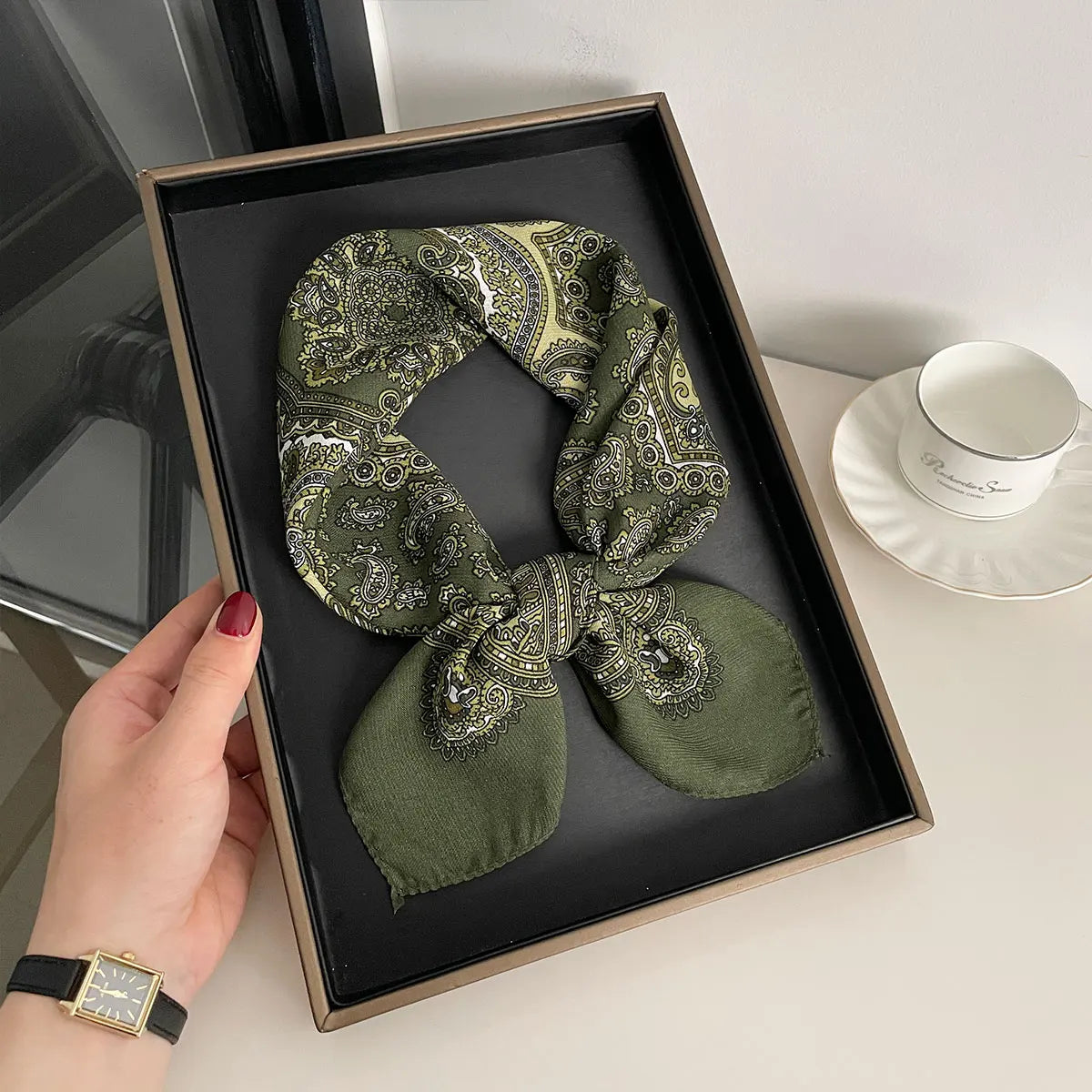 Women’s Square Scarf 70×70cm – Paisley Print Cotton Texture Shawl Headband & Neck Bandana