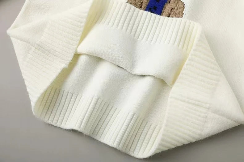 Bear Print Cashmere Pullover Sweater – Trendy Autumn/Winter Knitwear - trendingshoping.com