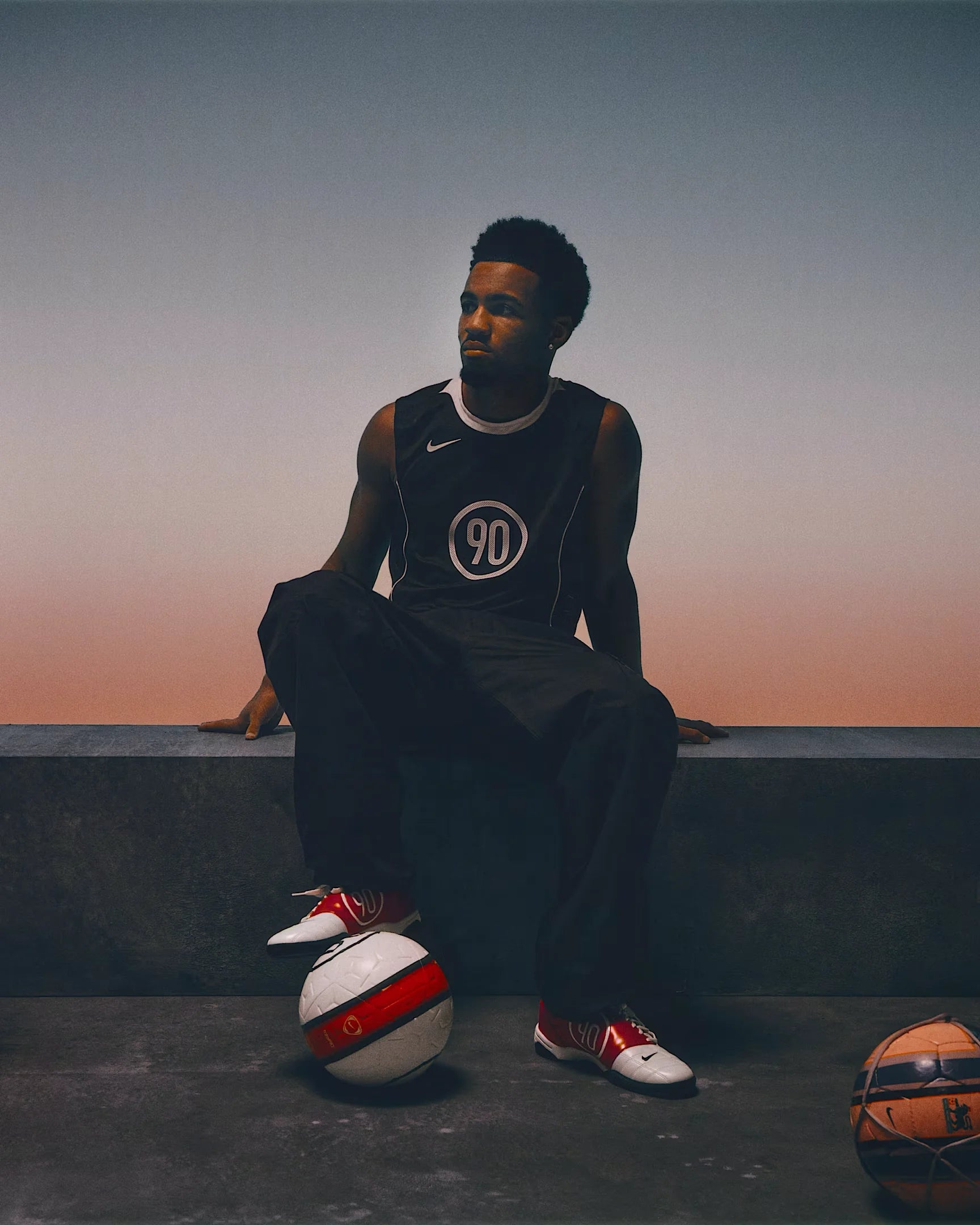 Y2K Sports Sneaker - Manchester Heritage Edition White/Red - Wear-Resistant Cushioned Urban Footwear