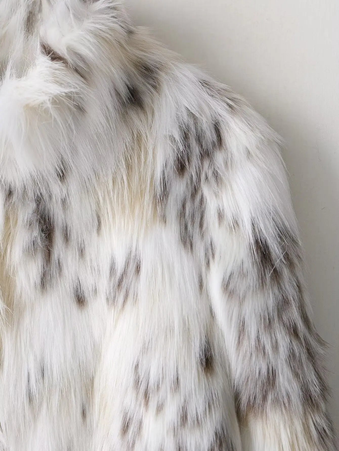 Women’s Winter Faux Fur Jacket – High Collar Long Sleeve Warm Elegant Street Style Outerwear