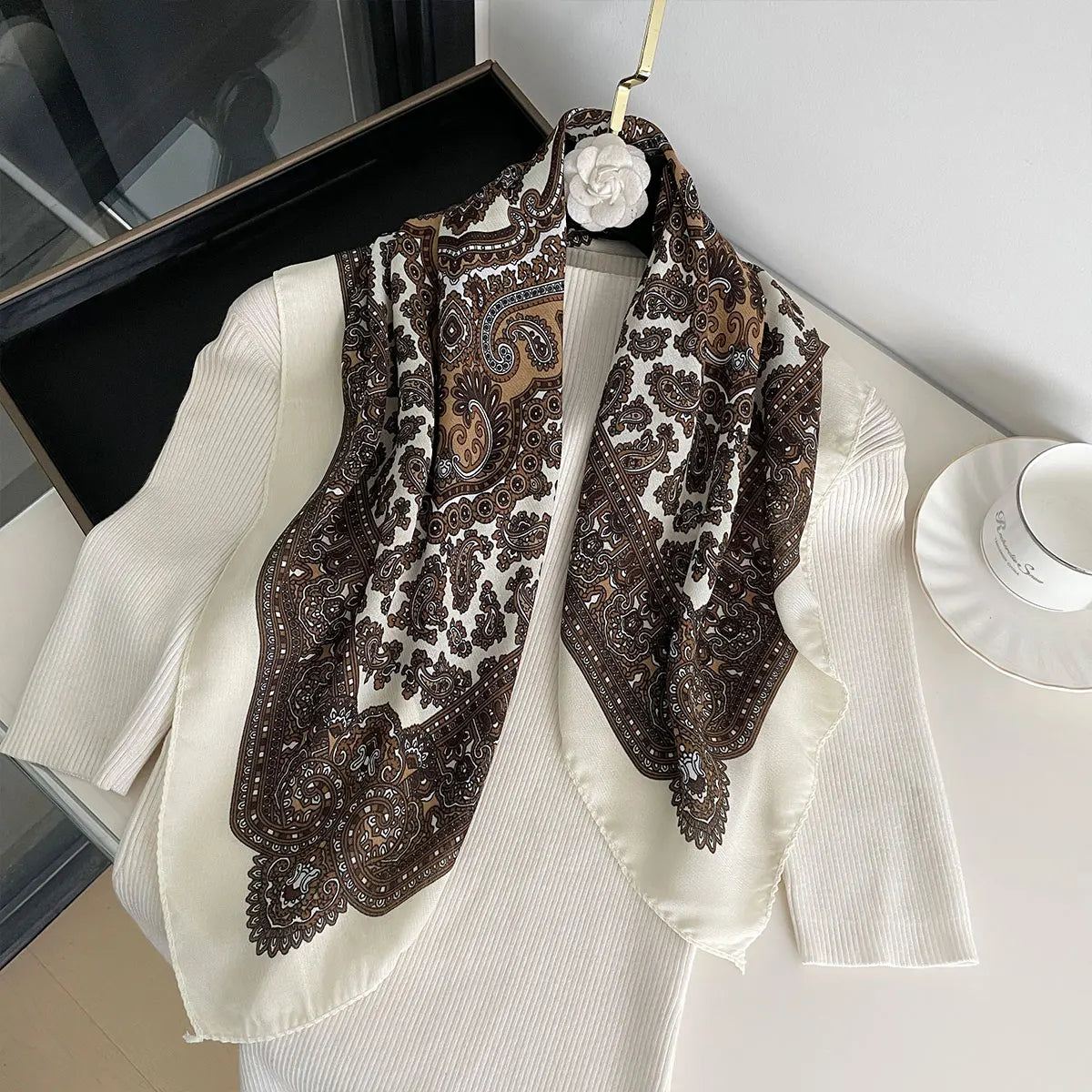 Women’s Square Scarf 70×70cm – Paisley Print Cotton Texture Shawl Headband & Neck Bandana