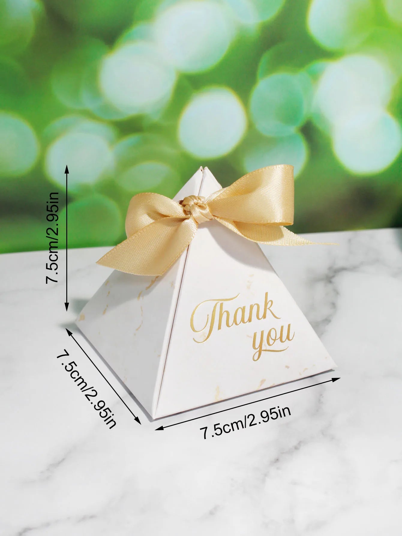 Thank you candy box Thank you for the triangular candy box, which is the first choice for wedding gift box gifts