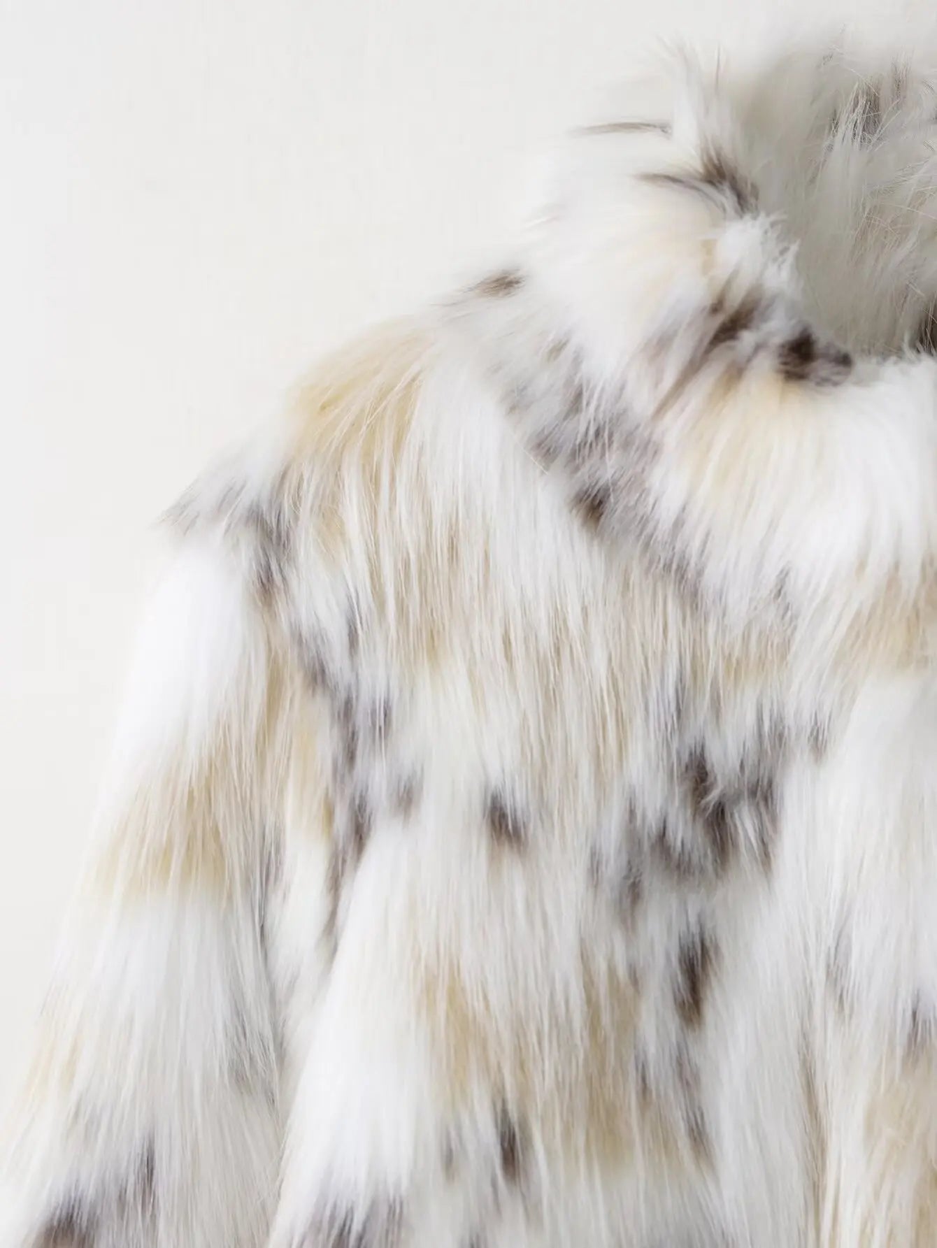 Women’s Winter Faux Fur Jacket – High Collar Long Sleeve Warm Elegant Street Style Outerwear