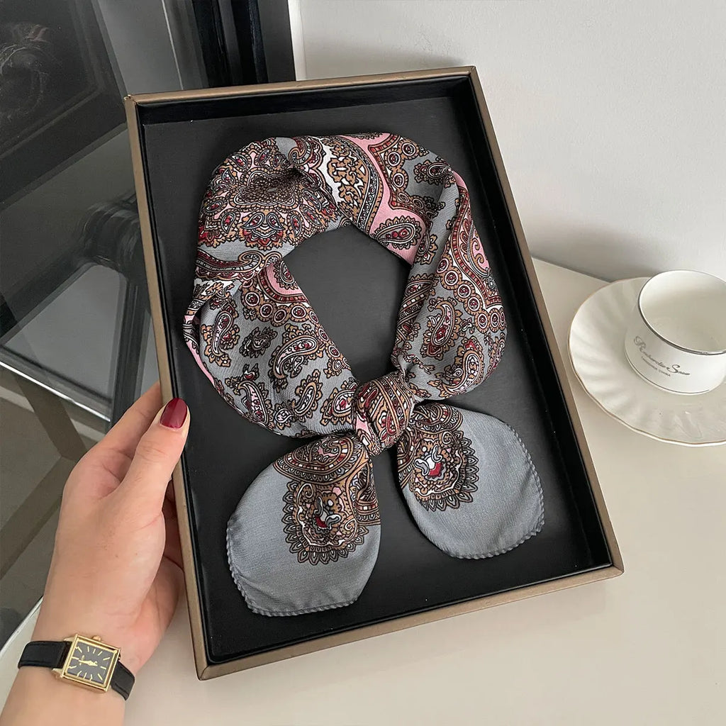 Women’s Square Scarf 70×70cm – Paisley Print Cotton Texture Shawl Headband & Neck Bandana