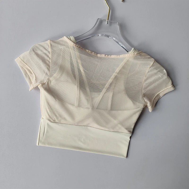 Premium Women's Yoga Training Top - Breathable Short Sleeve with Removable Pads