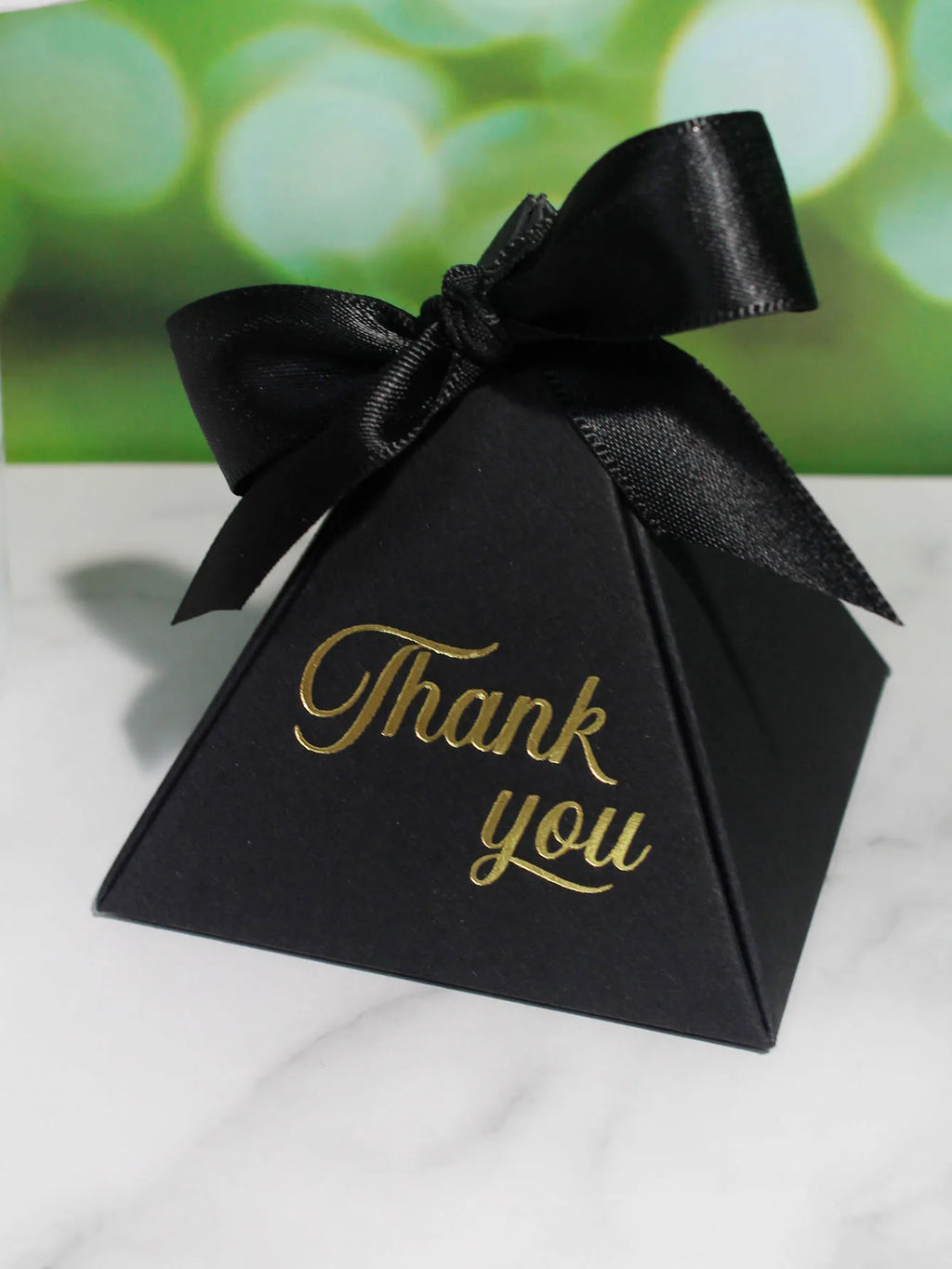 Thank you candy box Thank you for the triangular candy box, which is the first choice for wedding gift box gifts