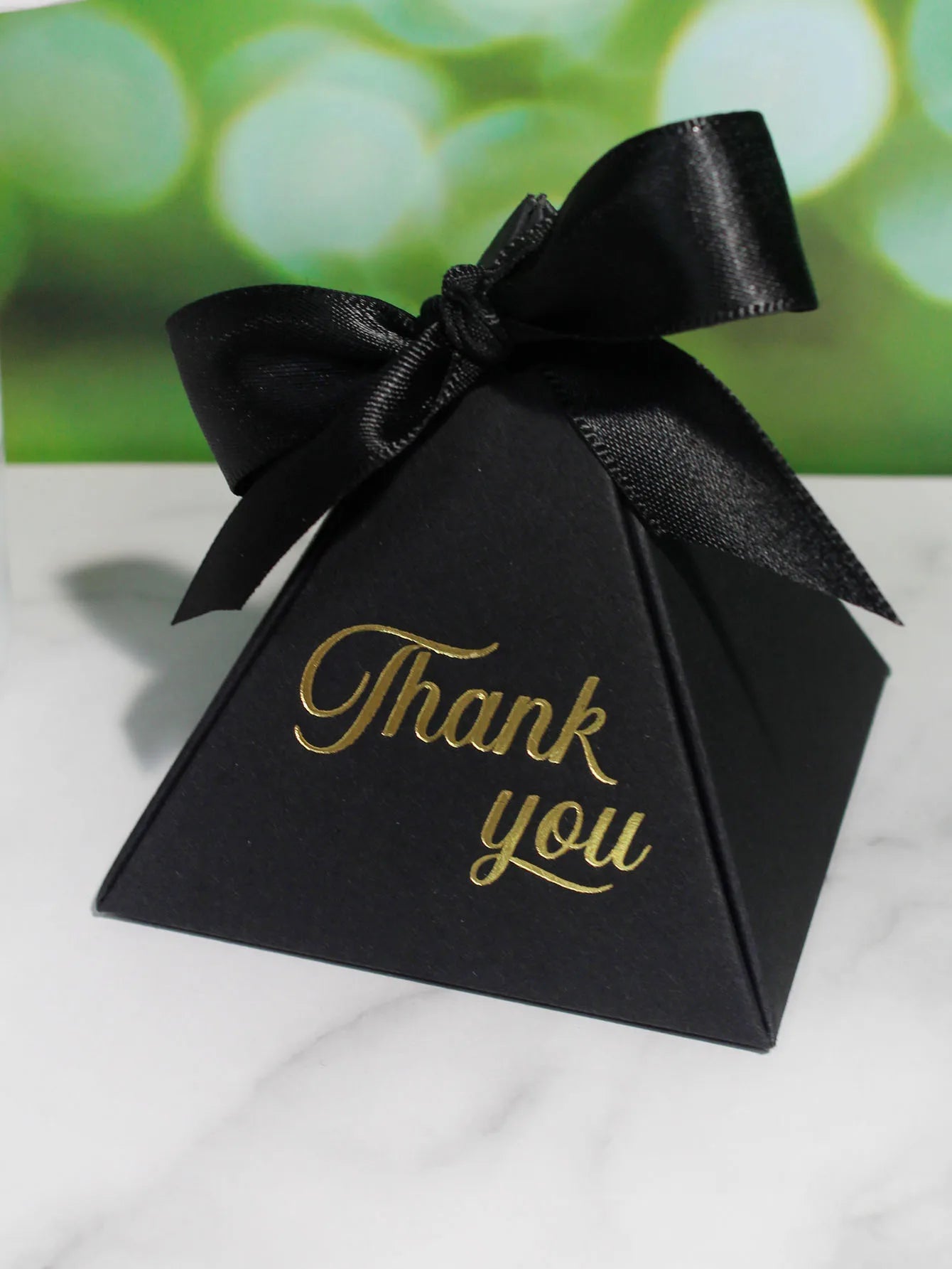 Thank you candy box Thank you for the triangular candy box, which is the first choice for wedding gift box gifts
