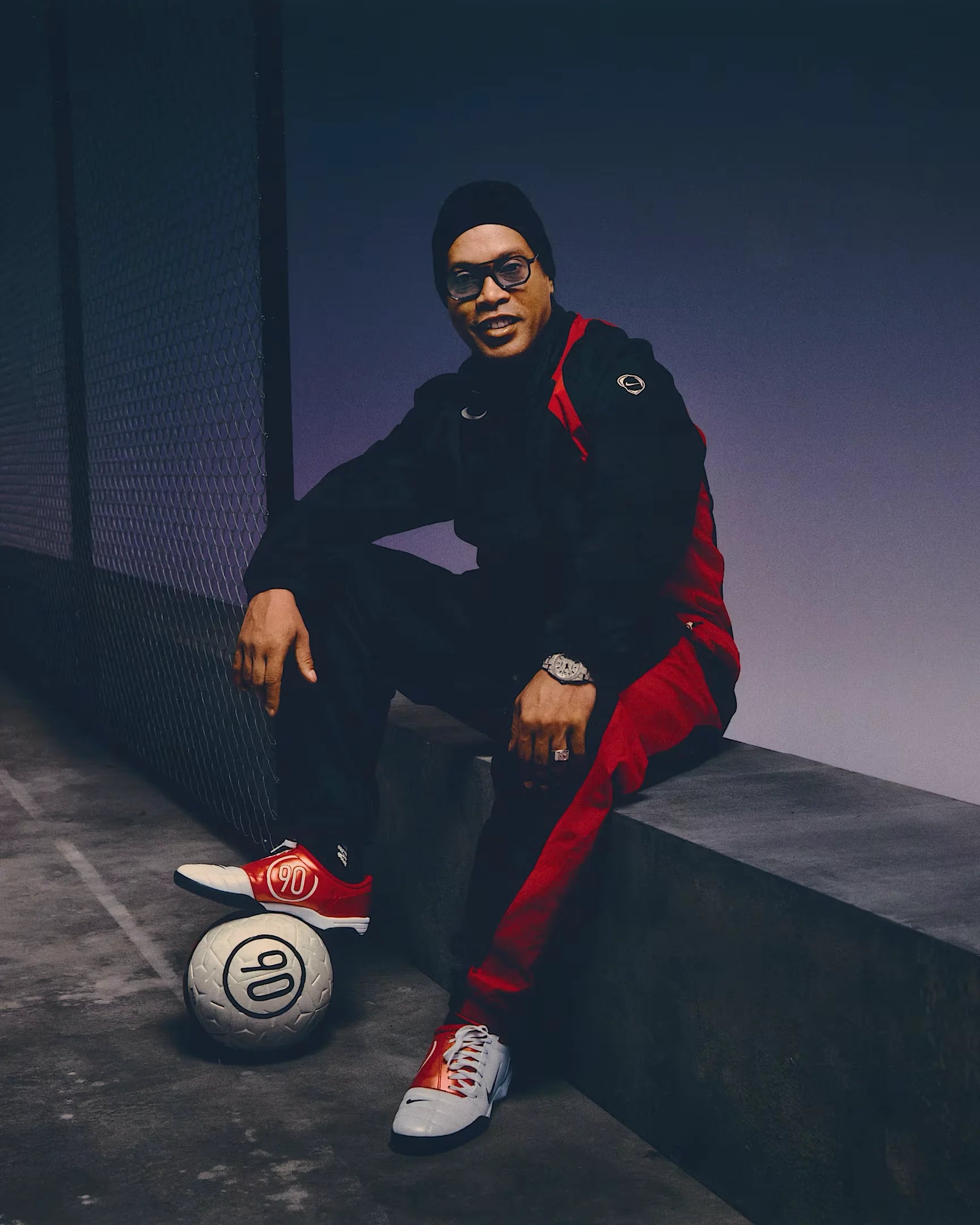 Y2K Sports Sneaker - Manchester Heritage Edition White/Red - Wear-Resistant Cushioned Urban Footwear