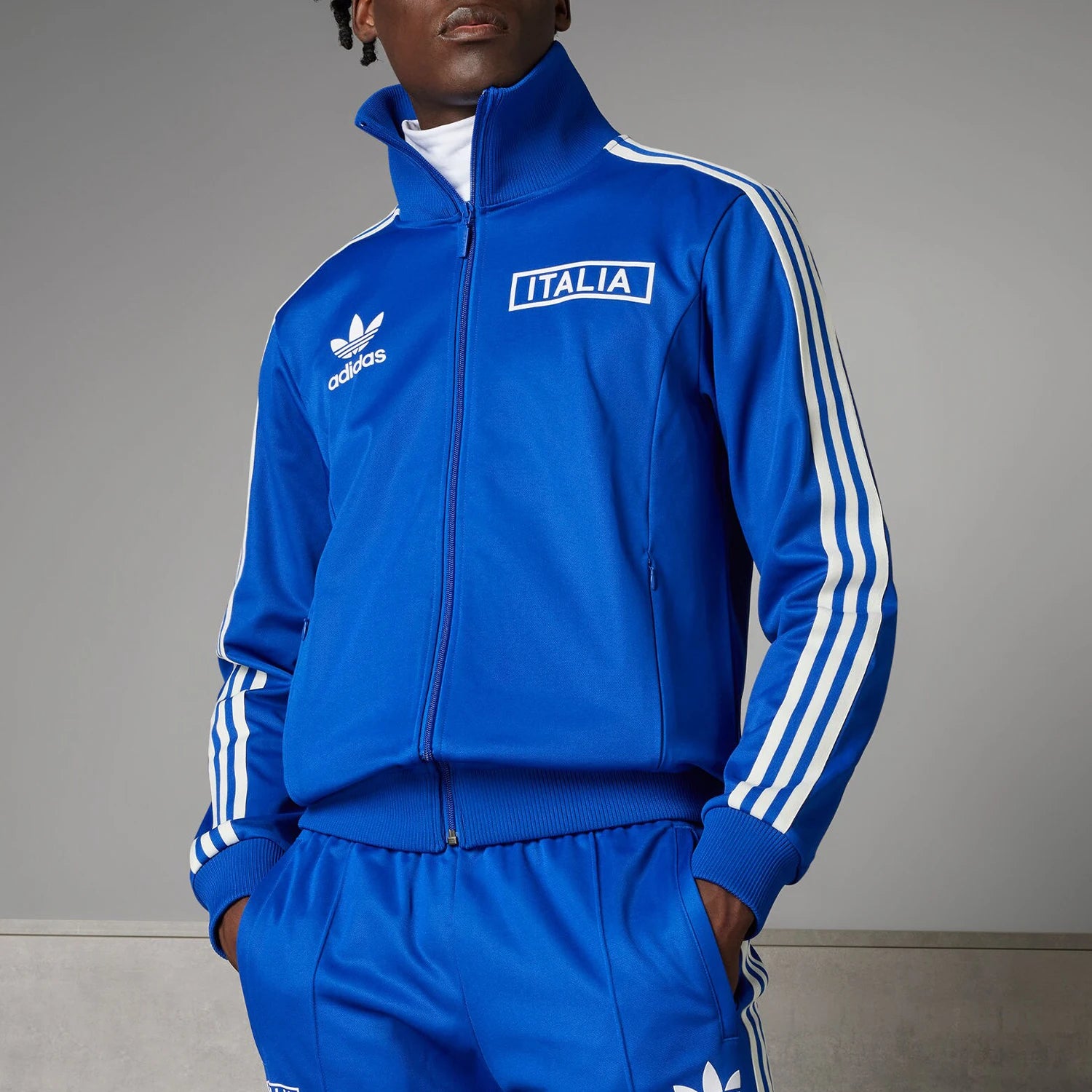 Official Authentic Three Stripes Men's Italy Team Football Jersey Jacket IU2122