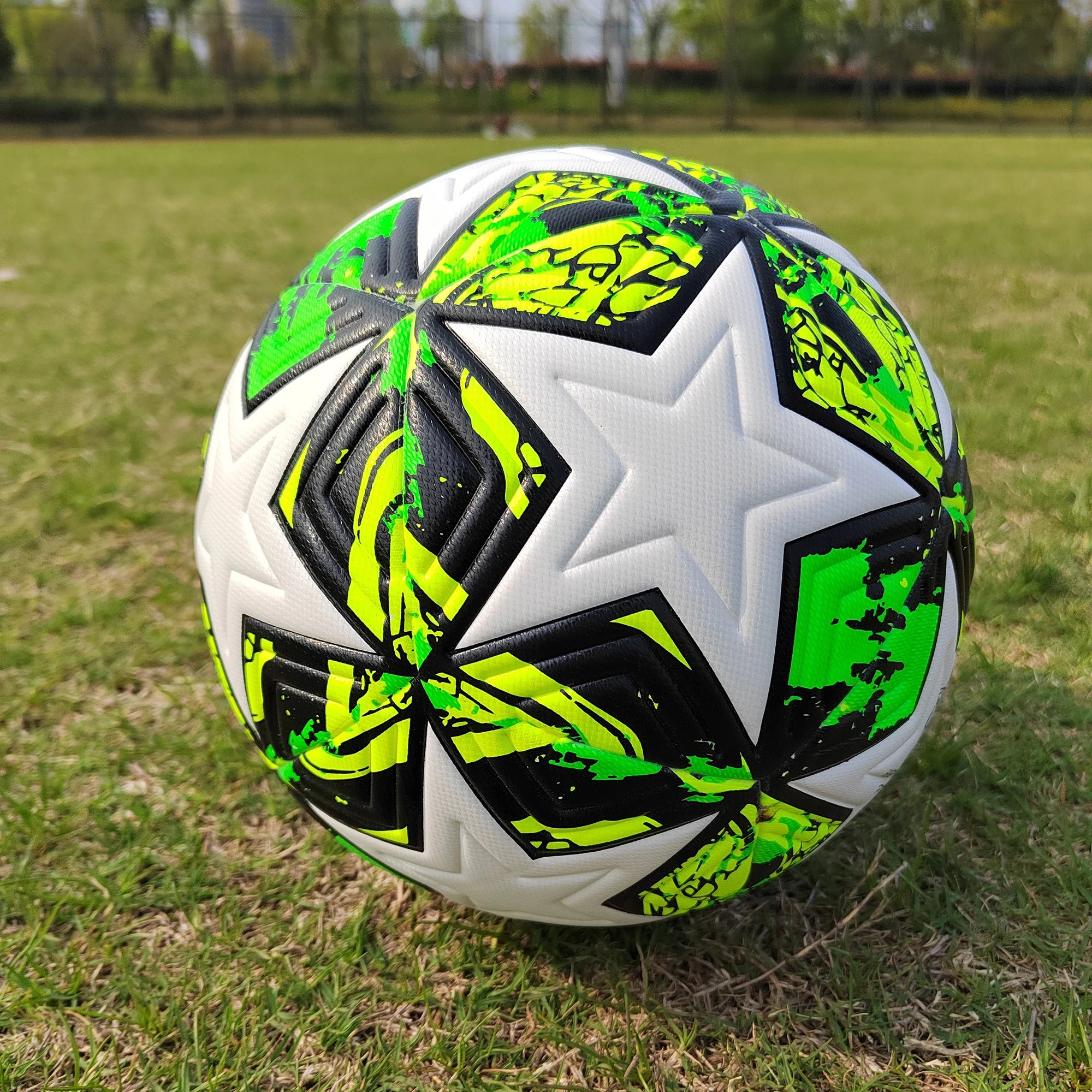 Professional Seamless PU Soccer Ball - Official Size 5/4 Match Football