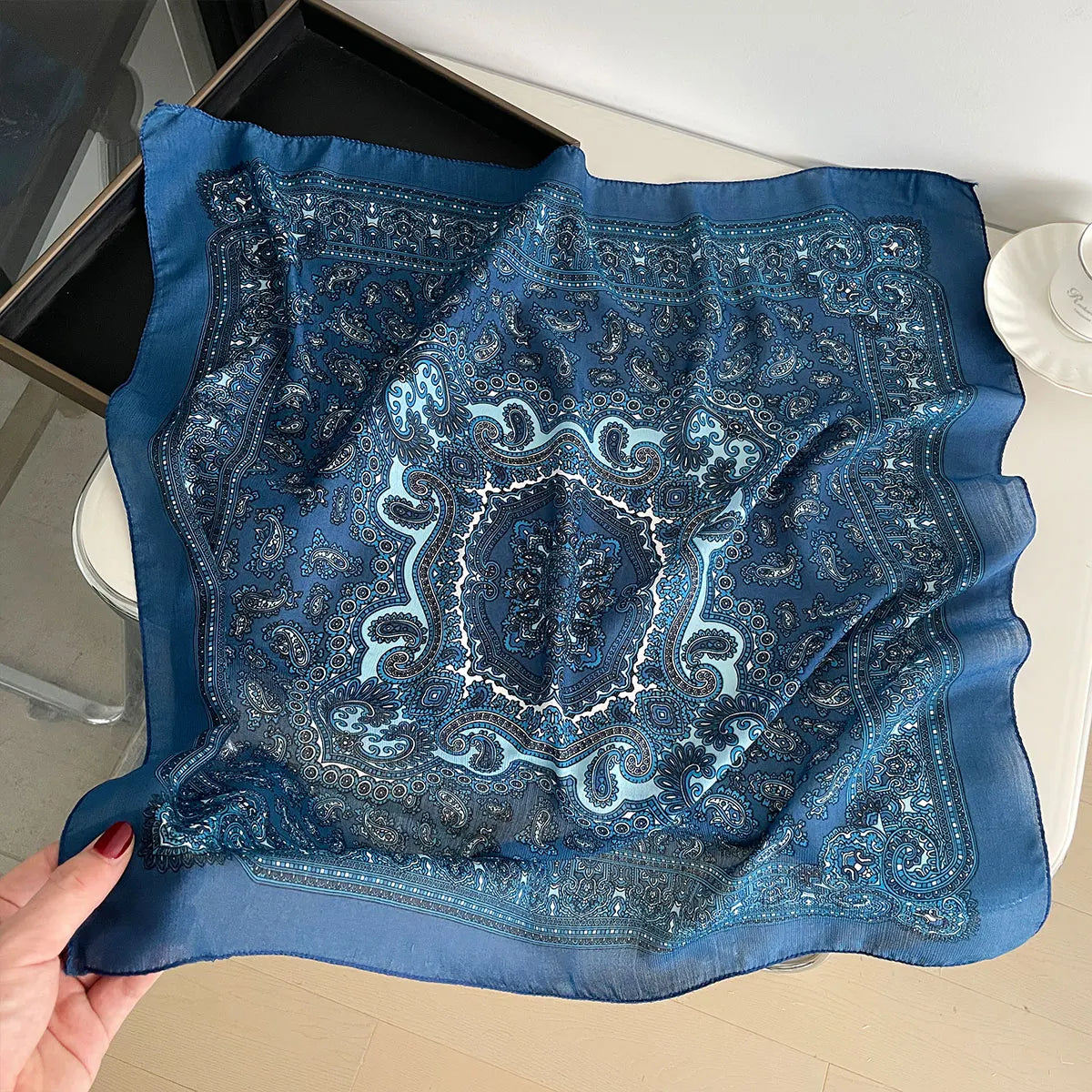 Women’s Square Scarf 70×70cm – Paisley Print Cotton Texture Shawl Headband & Neck Bandana