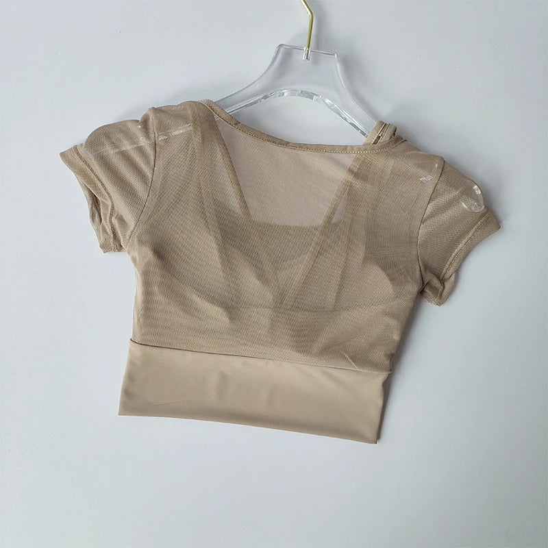 Premium Women's Yoga Training Top - Breathable Short Sleeve with Removable Pads