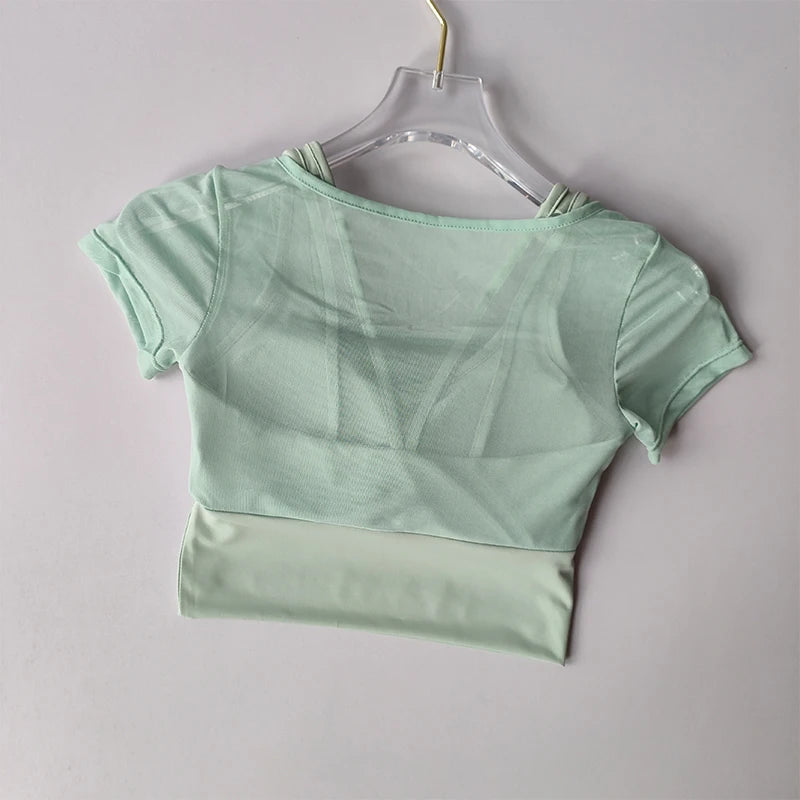 Premium Women's Yoga Training Top - Breathable Short Sleeve with Removable Pads