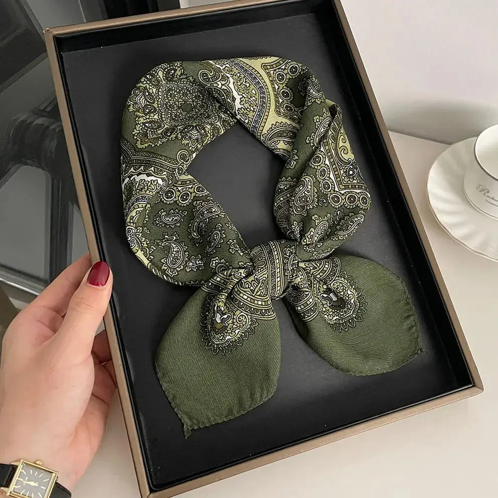 Women’s Square Scarf 70×70cm – Paisley Print Cotton Texture Shawl Headband & Neck Bandana