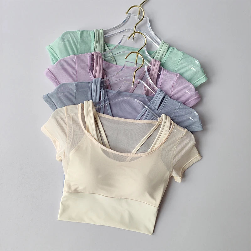 Premium Women's Yoga Training Top - Breathable Short Sleeve with Removable Pads