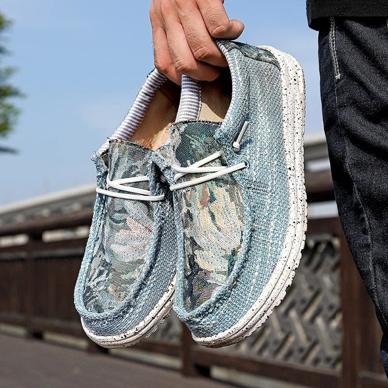 Men's Canvas Shoes Sneakers Outdoor Men Canvas Loafers Designer Graffiti Men vulcanized Flat Men Walking Moccasins Men Sneakers