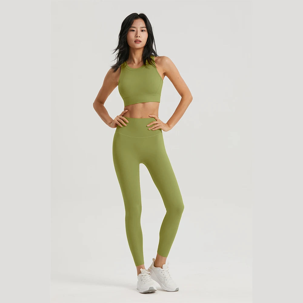 Hollow Out Gym Outfit for Women - 2-Piece Workout Set: Sports Bra & Leggings
