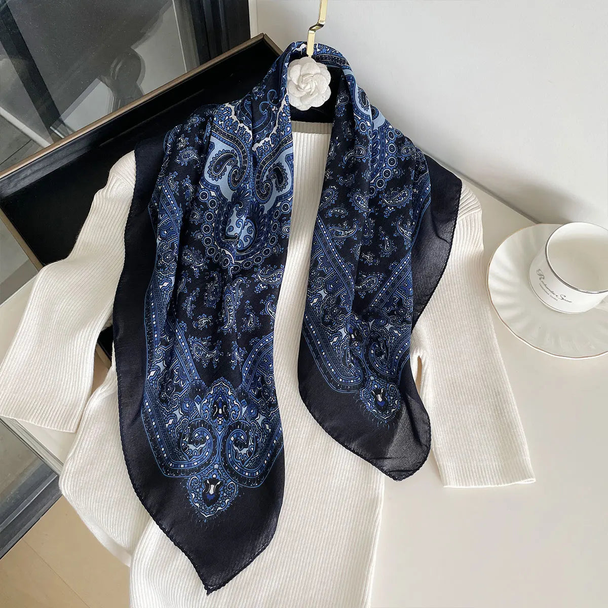 Women’s Square Scarf 70×70cm – Paisley Print Cotton Texture Shawl Headband & Neck Bandana