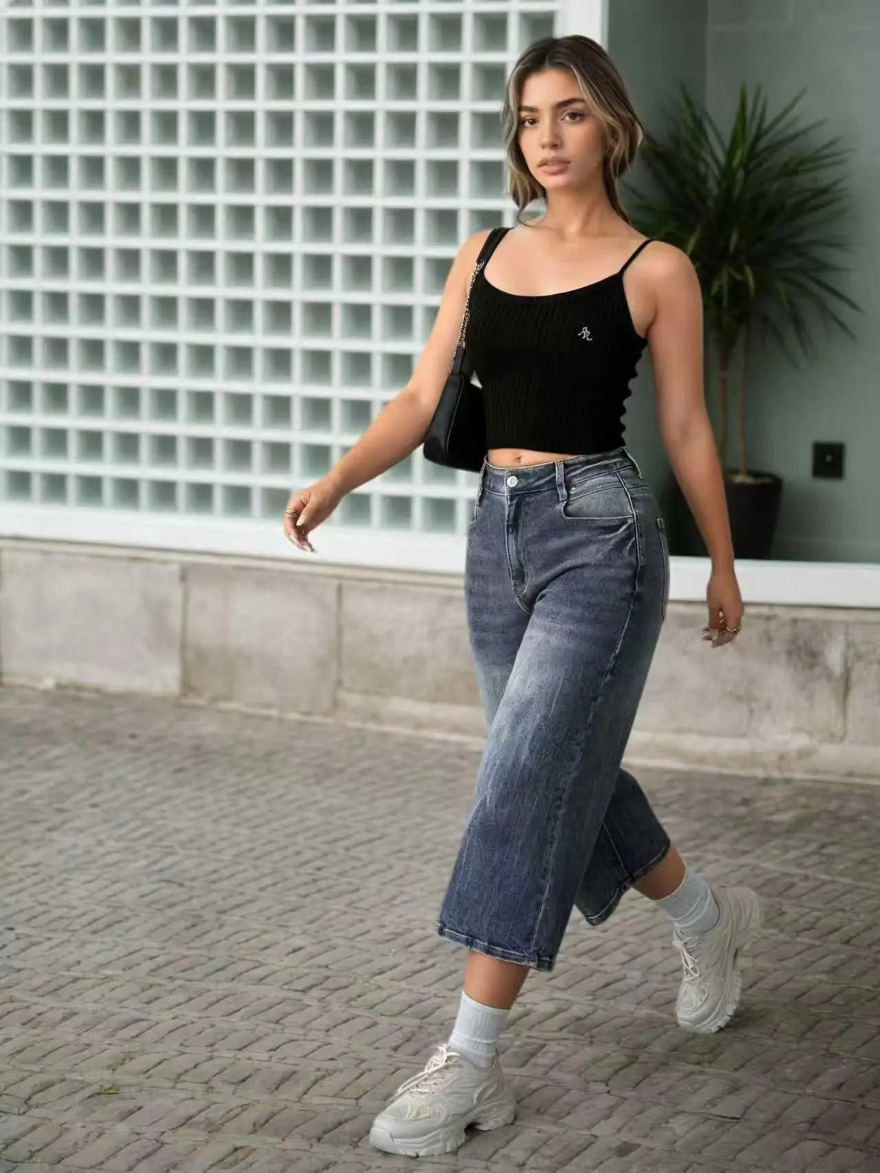 Women's High-Waisted Wide-Leg Jeans - High-Stretch Slimming Loose Fit Denim